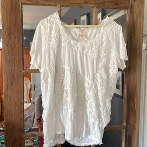 Reposting this shirt has no stains examined closely white short sleeve shirt